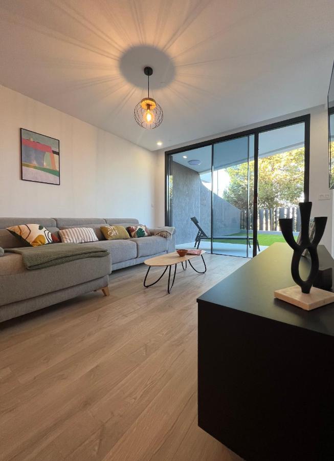 발리타드벨레즈 Casa De Nero - Premium House With Jacuzzi Next To Golf Course 빌라 외부 사진