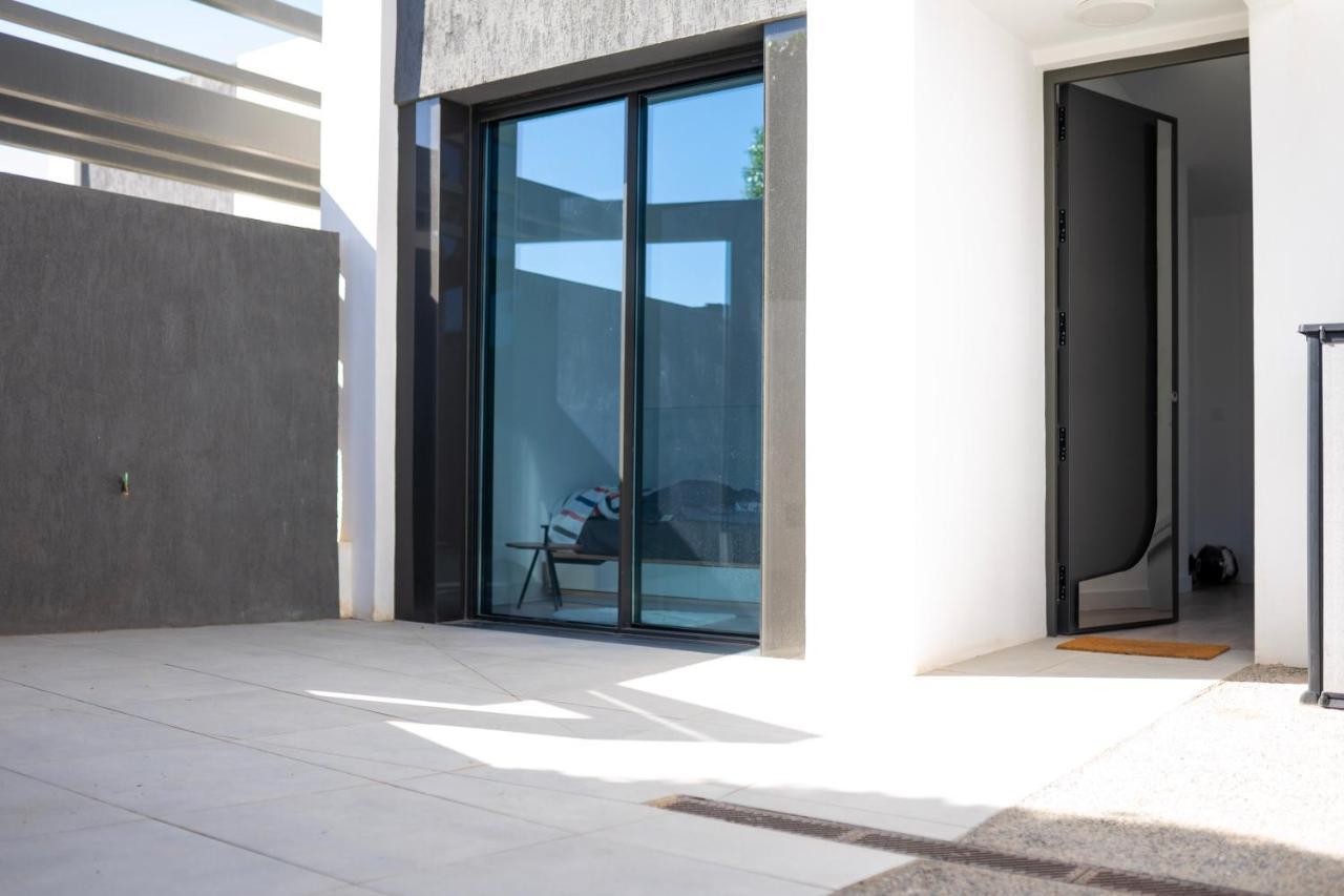 발리타드벨레즈 Casa De Nero - Premium House With Jacuzzi Next To Golf Course 빌라 외부 사진